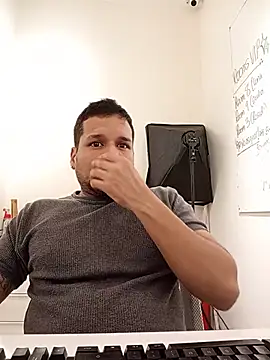 LucasGaeel online show from July 24, 2026, 8:54 am