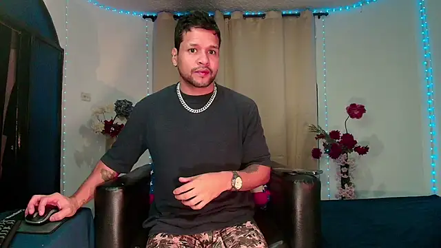 Snapshot of LucasGaeel chatting on February 27, 2026, 11:21 am LucasGaeel online show from February 27, 2026, 11:21 am