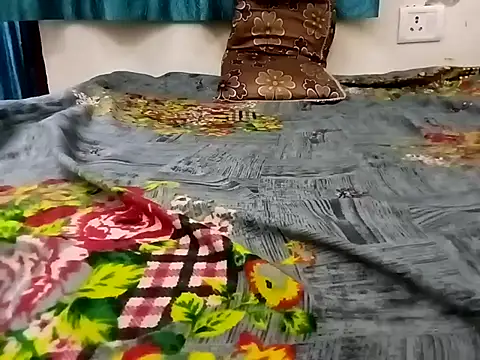 ankitlucknow11 online show from April 21, 2026, 10:55 am