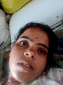 Snapshot of Cuty_nensi chatting on October 6, 2025, 7:53 am Cuty nensi online show from October 6, 2025, 7:53 am