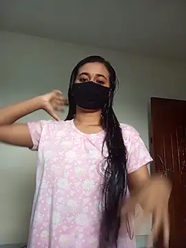 Love Queen11 online show from October 14, 2025, 8:04 am