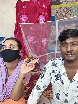 Love Queen11 online show from November 4, 2025, 5:28 pm