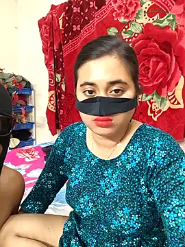 Snapshot of Love_Queen11 chatting on February 13, 2026, 4:07 pm Love Queen11 online show from February 13, 2026, 4:07 pm