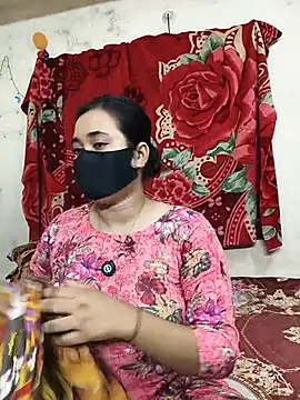 Snapshot of Love_Queen11 chatting on May 24, 2026, 4:51 pm Love Queen11 online show from May 24, 2026, 4:51 pm