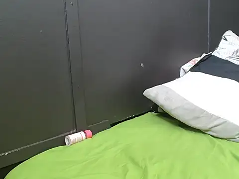 Snapshot of BlackBerryQn96 chatting on September 26, 2025, 7:48 am BlackBerryQn96 online show from September 26, 2025, 7:48 am