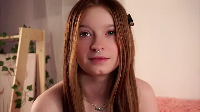 Snapshot of Wandarful_Wanda chatting on October 18, 2025, 12:29 pm Wandarful Wanda online show from October 18, 2025, 12:29 pm