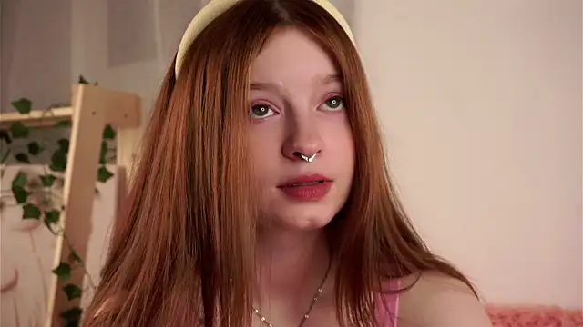 Snapshot of Wandarful_Wanda chatting on October 17, 2025, 12:40 pm Wandarful Wanda online show from October 17, 2025, 12:40 pm