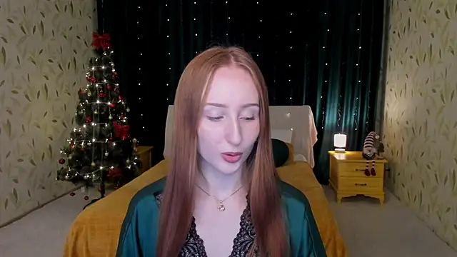 TwilightSerena online show from December 4, 2025, 11:42 am