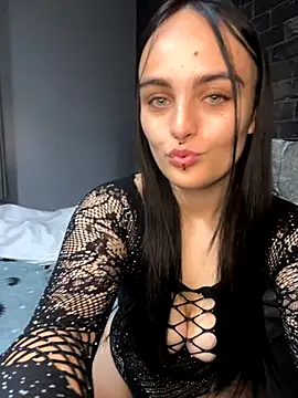 ScarStarX online show from October 7, 2025, 9:43 am