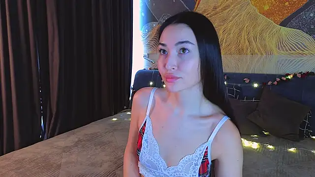 MilaYumi online show from March 19, 2026, 7:30 am