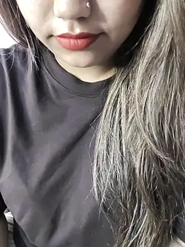 Miss Rose   online show from March 27, 2026, 4:54 am