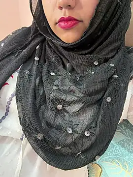 Miss Rose   online show from March 22, 2026, 4:08 pm