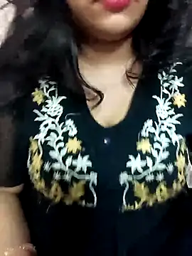 Miss Rose   online show from October 31, 2025, 7:05 am