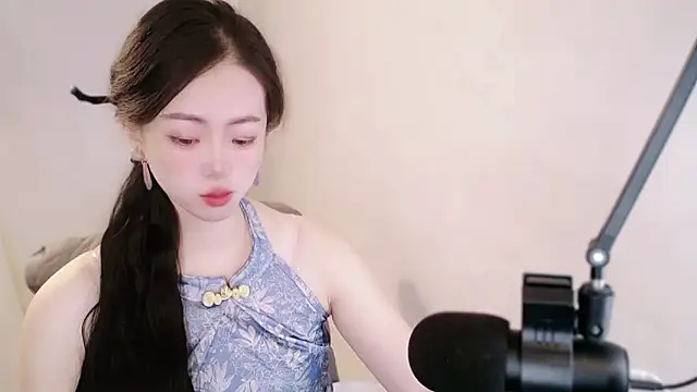 mitowato online show from October 20, 2025, 5:46 pm