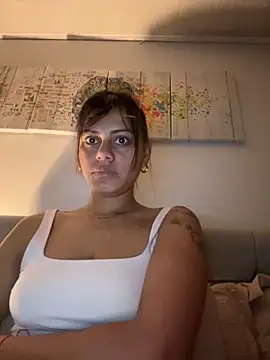 Snapshot of anna_evans09 chatting on October 13, 2025, 10:28 am anna evans09 online show from October 13, 2025, 10:28 am