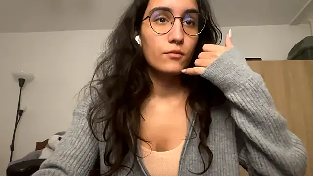 Snapshot of EvaJetty chatting on November 6, 2025, 4:00 pm EvaJetty online show from November 6, 2025, 4:00 pm