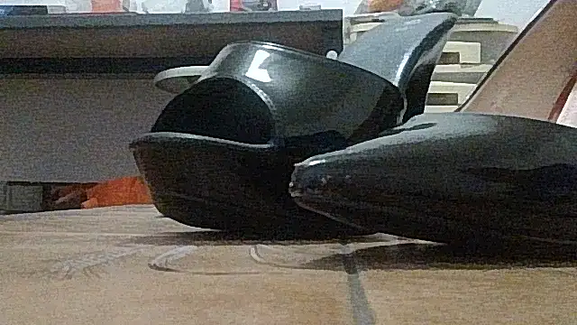 vanessadeesse online show from March 8, 2026, 5:05 pm