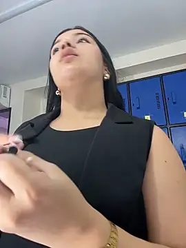 Snapshot of EmmaBlossom chatting on March 20, 2026, 12:39 pm EmmaBlossom online show from March 20, 2026, 12:39 pm