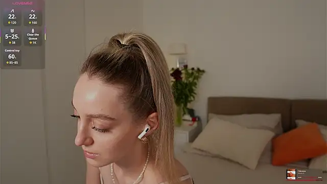 SophieBelll online show from May 24, 2026, 10:37 am