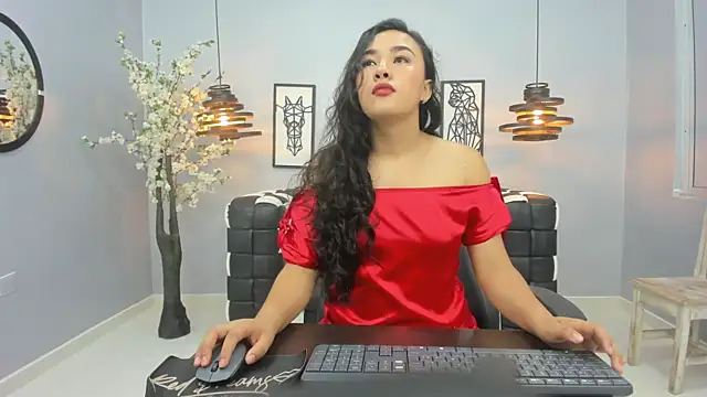 Kira Naughty online show from October 15, 2025, 11:51 am