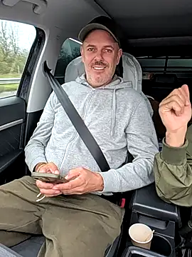 Snapshot of Young_Arab_and_Gay_Daddy chatting on November 15, 2025, 1:26 pm Young Arab and Gay Daddy online show from November 15, 2025, 1:26 pm