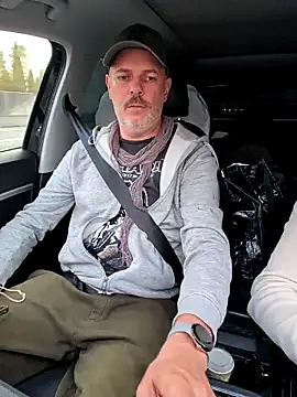 Snapshot of Young_Arab_and_Gay_Daddy chatting on November 14, 2025, 4:10 pm Young Arab and Gay Daddy online show from November 14, 2025, 4:10 pm