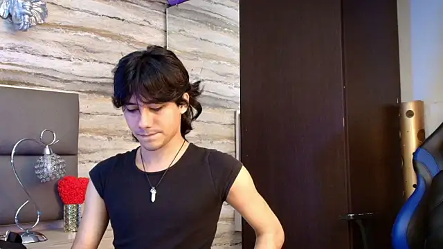 Snapshot of Lovers_21 chatting on March 29, 2026, 3:52 am Lovers 21 online show from March 29, 2026, 3:52 am