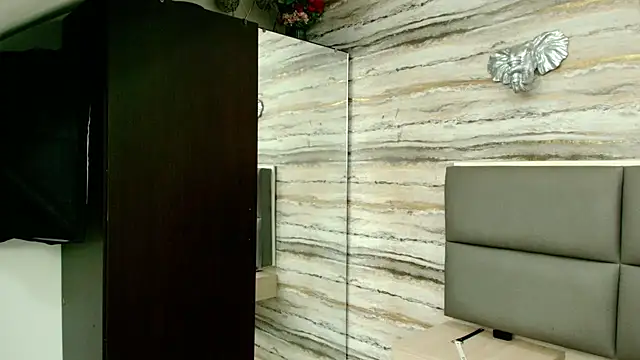 Lovers 21 online show from November 17, 2025, 1:42 am