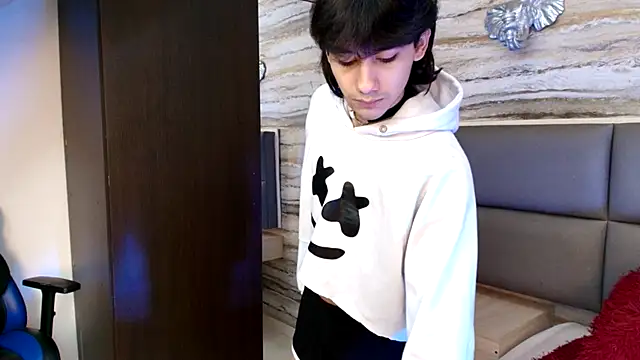 Lovers 21 online show from November 23, 2025, 2:10 am