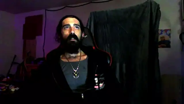 Snapshot of Neekaleek89 chatting on October 23, 2025, 4:16 pm Neekaleek89 online show from October 23, 2025, 4:16 pm