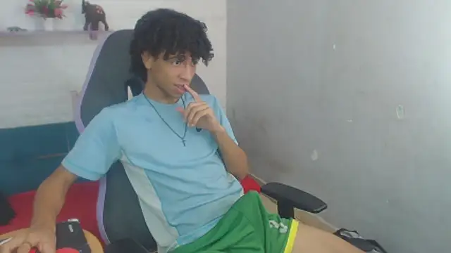 xion ez online show from December 17, 2025, 9:42 pm