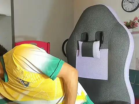 xion ez online show from October 24, 2025, 7:02 pm