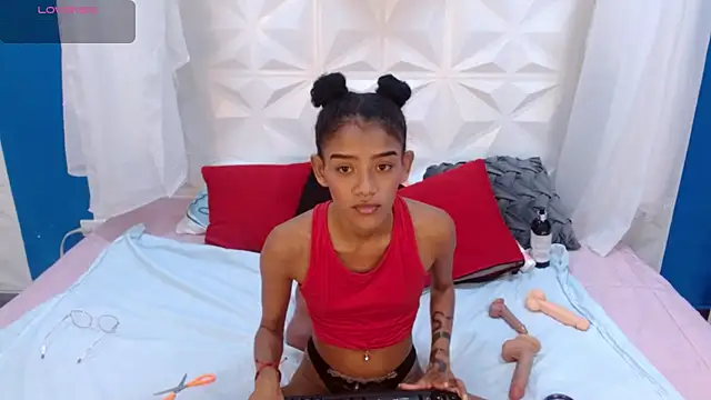 adisson petite1 online show from December 3, 2025, 6:18 pm