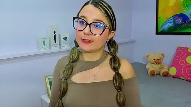 katiaa lovv online show from February 14, 2026, 11:54 am