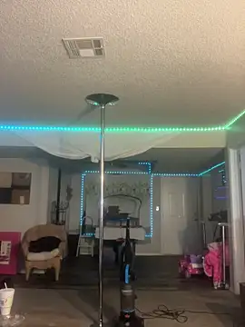 Snapshot of BuzzBunni69 chatting on October 2, 2025, 1:20 am BuzzBunni69 online show from October 2, 2025, 1:20 am