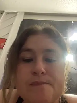 Snapshot of BuzzBunni69 chatting on October 23, 2025, 11:58 pm BuzzBunni69 online show from October 23, 2025, 11:58 pm