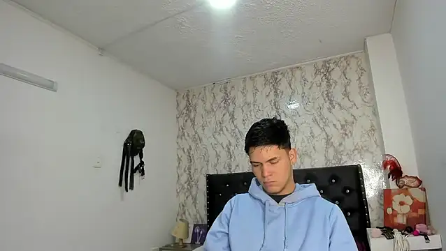 Aaron Foxxx online show from November 6, 2025, 12:53 pm