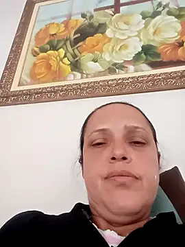 Snapshot of Crisribeiro chatting on October 2, 2025, 7:06 pm Crisribeiro online show from October 2, 2025, 7:06 pm