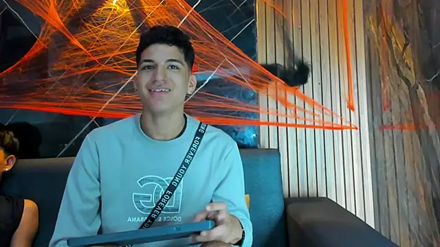 Stiben boy online show from October 28, 2025, 3:40 am