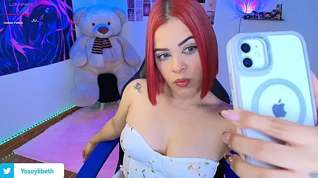 Babyakira  online show from October 16, 2025, 9:12 pm