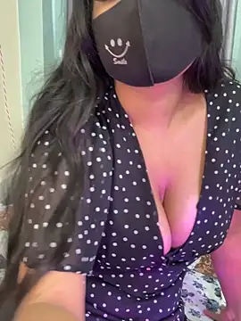 Lisa afreen online show from October 26, 2025, 5:52 am