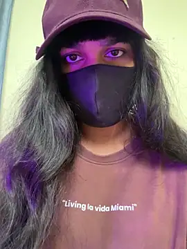 Lisa afreen online show from October 4, 2025, 9:44 am