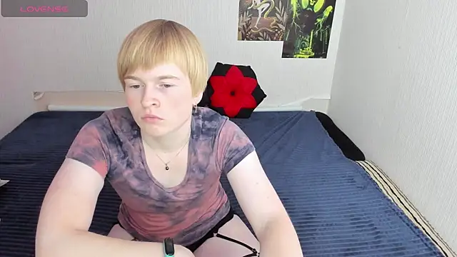 Cattie w  online show from November 6, 2025, 1:20 am