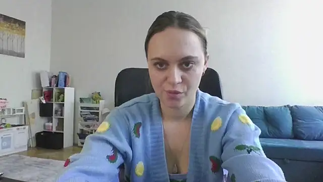 Snapshot of Cynoraye chatting on February 25, 2026, 1:44 pm Cynoraye online show from February 25, 2026, 1:44 pm