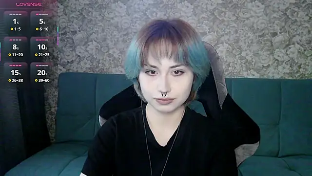 Snapshot of LeisaHopperstad chatting on April 24, 2026, 2:19 pm LeisaHopperstad online show from April 24, 2026, 2:19 pm
