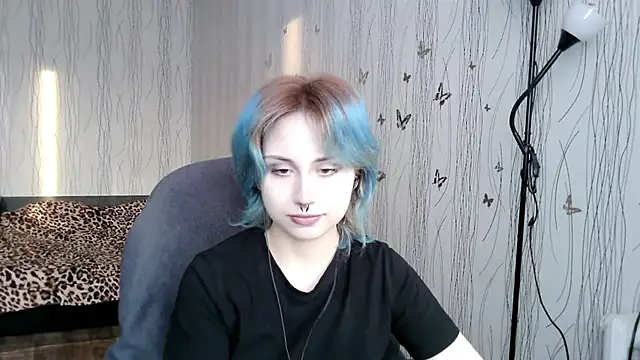 LeisaHopperstad online show from March 18, 2026, 2:19 pm