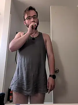 bear8t online show from October 1, 2025, 4:22 pm