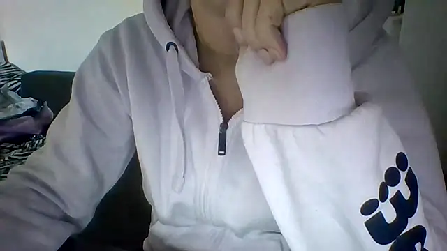 Estrella7x online show from November 14, 2025, 1:15 pm