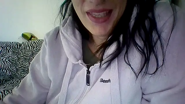 Estrella7x online show from October 27, 2025, 7:42 am