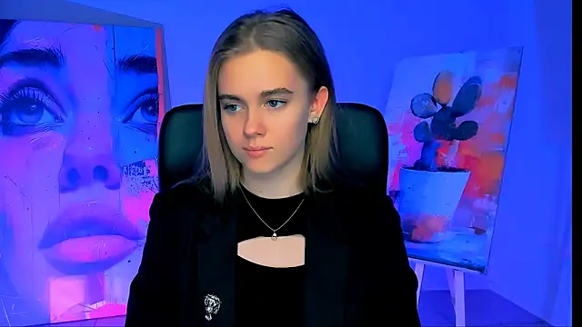 JuneWoods online show from December 3, 2025, 6:25 am